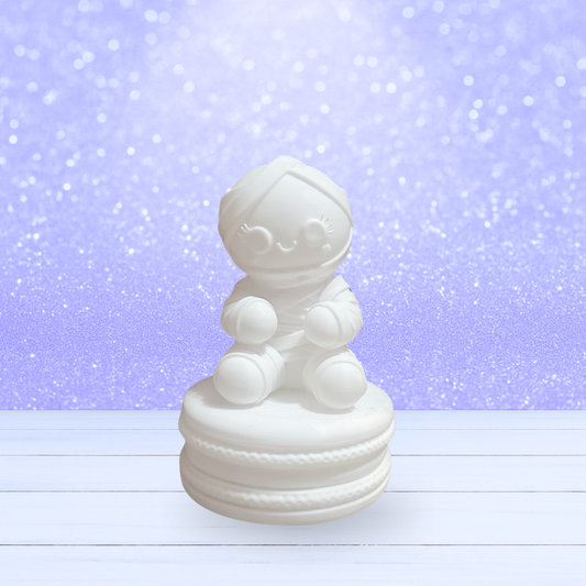 3D Mesh File - Mummy Gingie on a Macaron