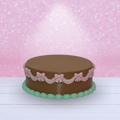 Round Cake with Bows and Beads