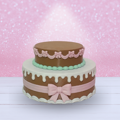 Round Drip Cake With Bow