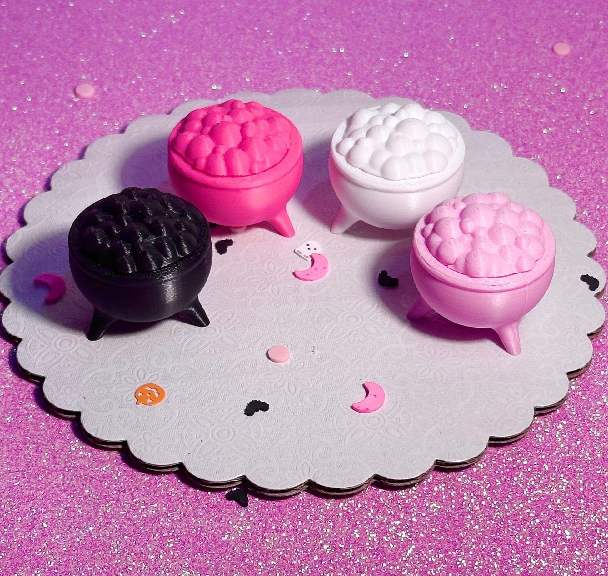 Mini Cauldrons with Interchangeable Bubbles